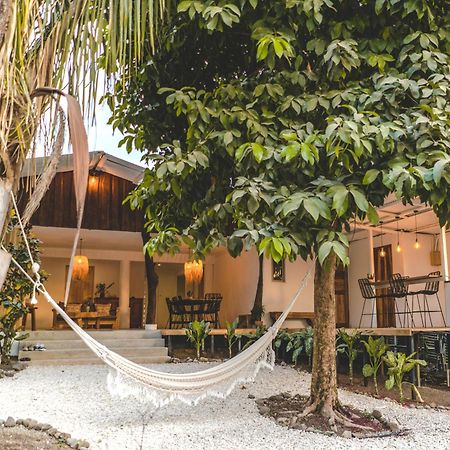 Cuatro Vientos Lodge & Apartments - Mal Pais, Costa Rica Playa Santa Teresa  Εξωτερικό φωτογραφία