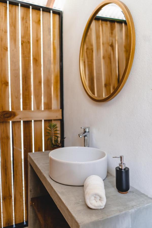 Cuatro Vientos Lodge & Apartments - Mal Pais, Costa Rica Playa Santa Teresa  Εξωτερικό φωτογραφία