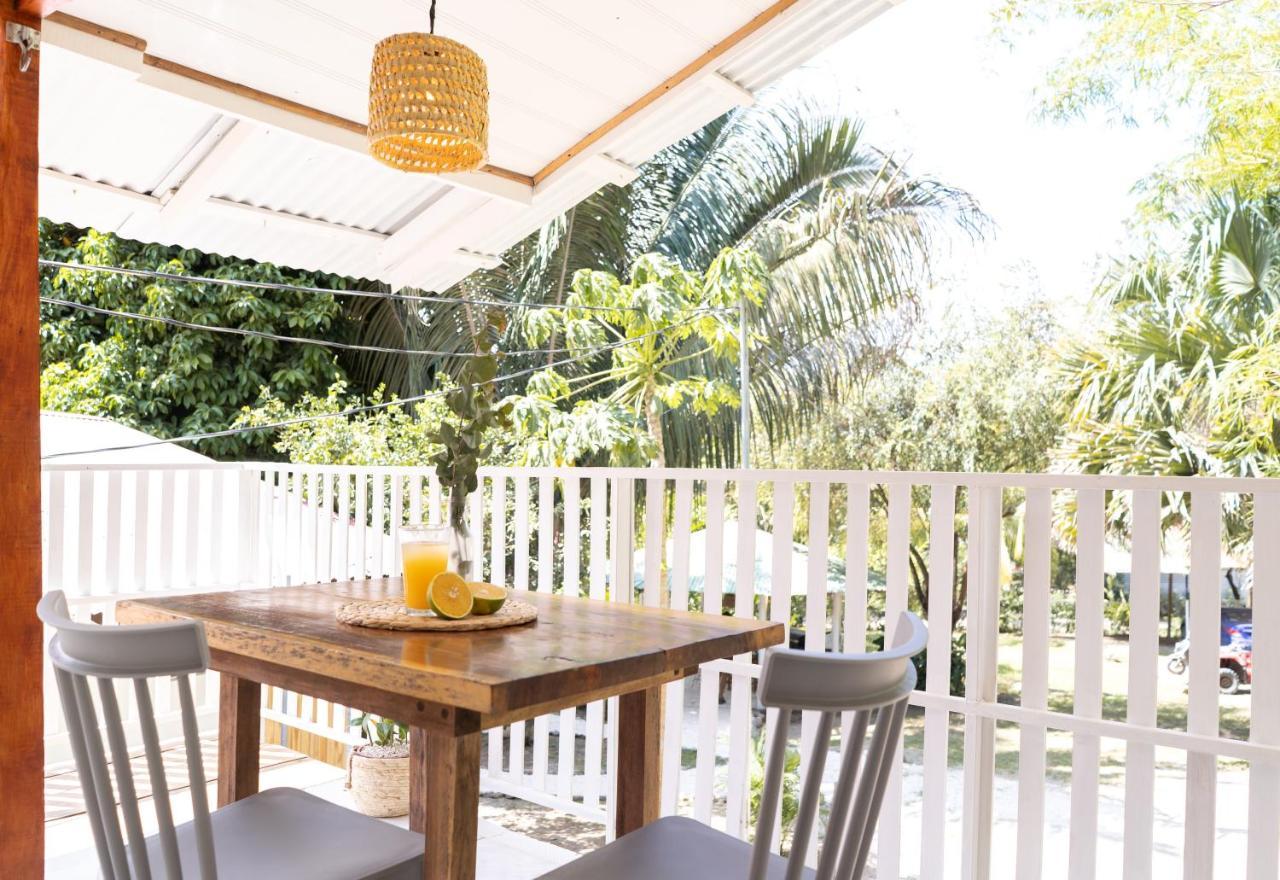 Cuatro Vientos Lodge & Apartments - Mal Pais, Costa Rica Playa Santa Teresa  Εξωτερικό φωτογραφία