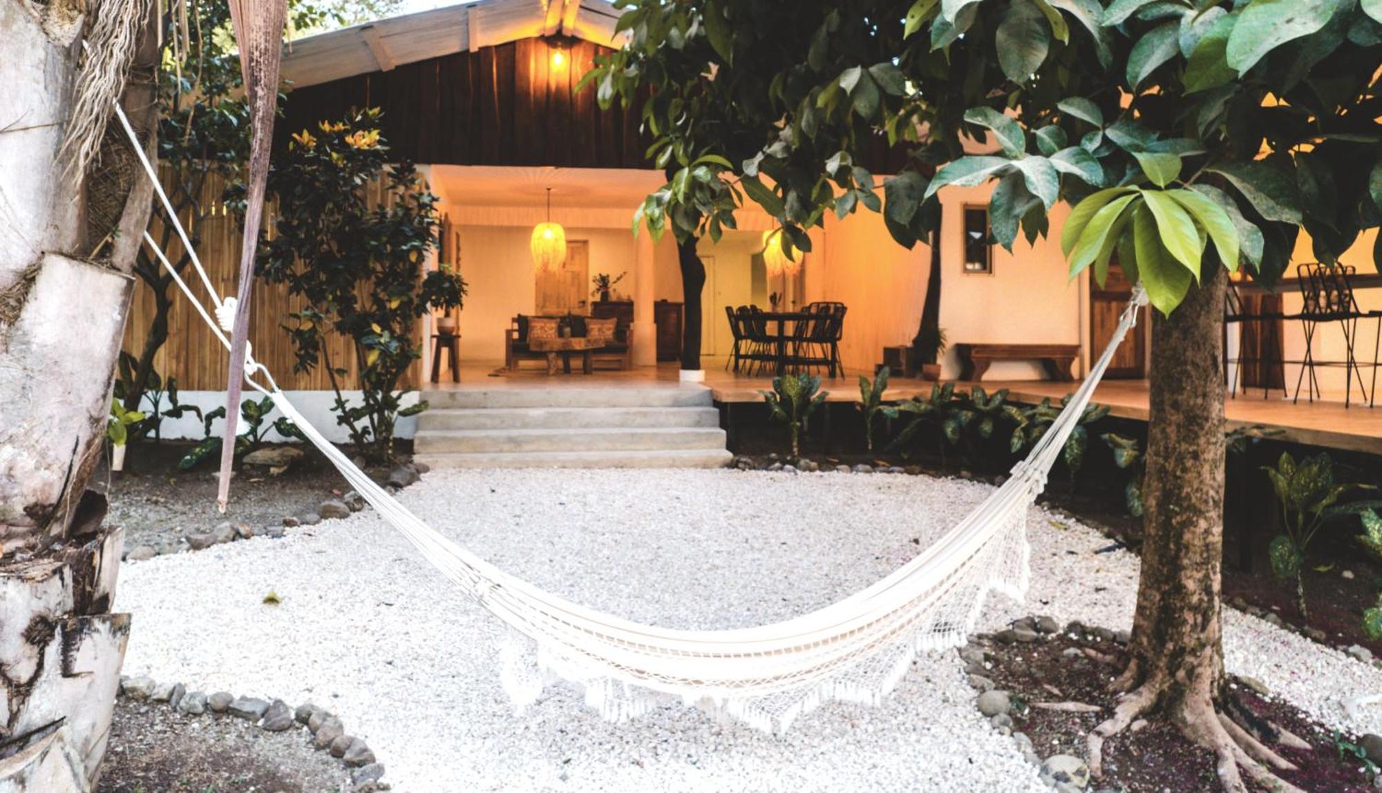 Cuatro Vientos Lodge & Apartments - Mal Pais, Costa Rica Playa Santa Teresa  Εξωτερικό φωτογραφία